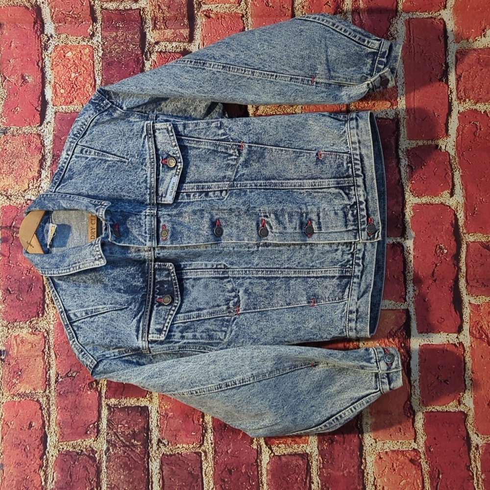 Vintage size M Silver acid wash jean jacket